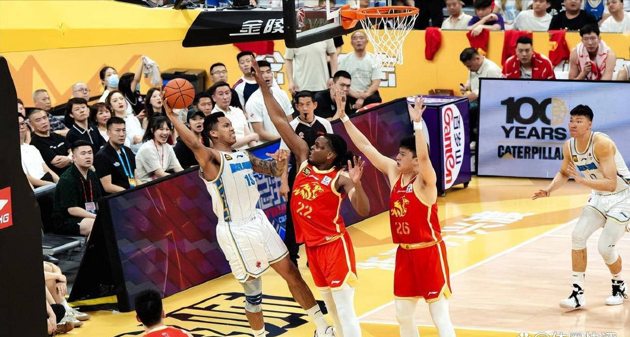 关键时刻体能课后；广厦男篮状态回暖备战CBA常规赛；悬念犹存；资深球员宣示担当的简单介绍