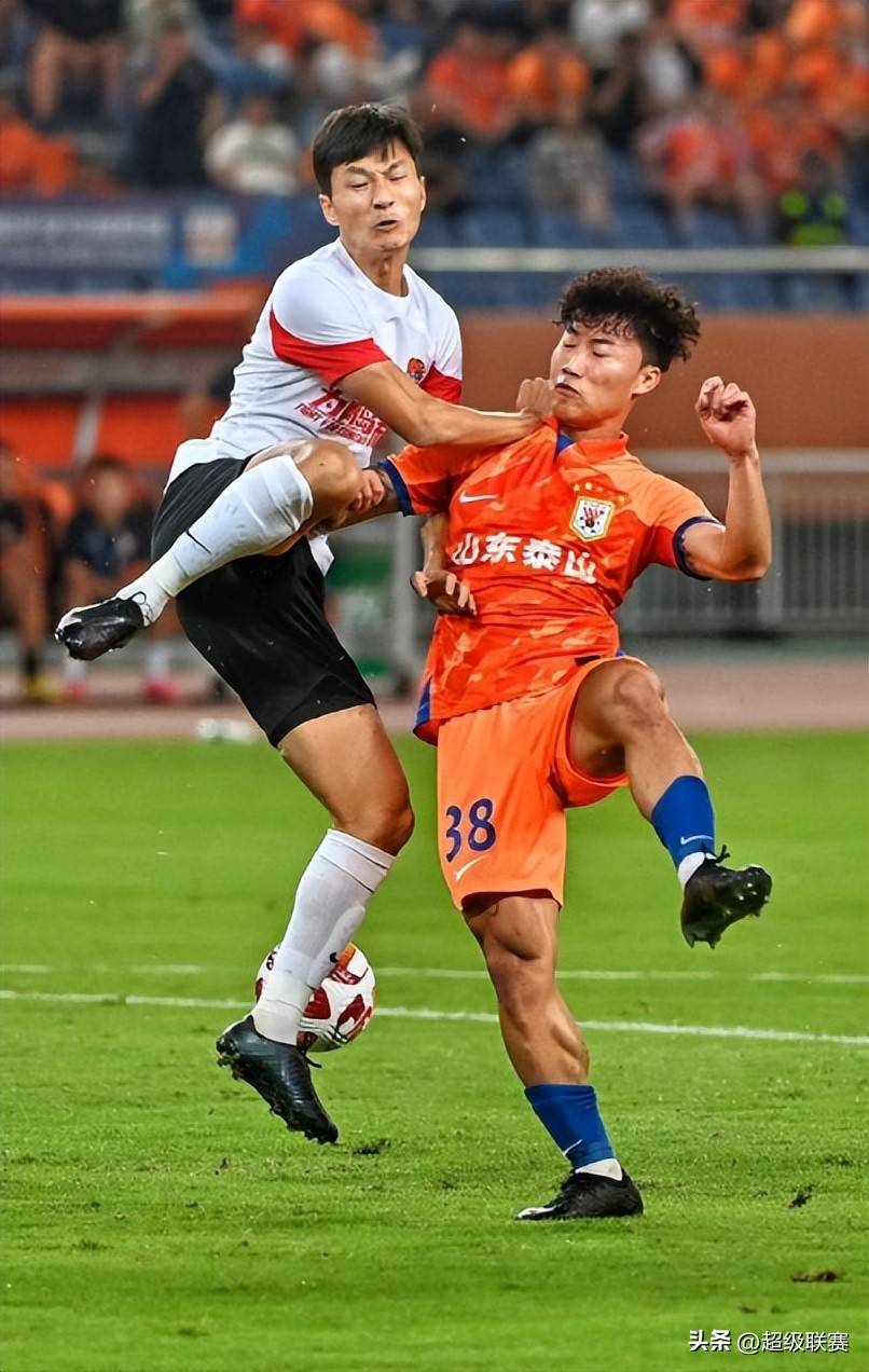 开云官网-今晨山东泰山调整名单以备足总杯，扳平良机环节打磨，压力陡增，细节决定成败的简单介绍